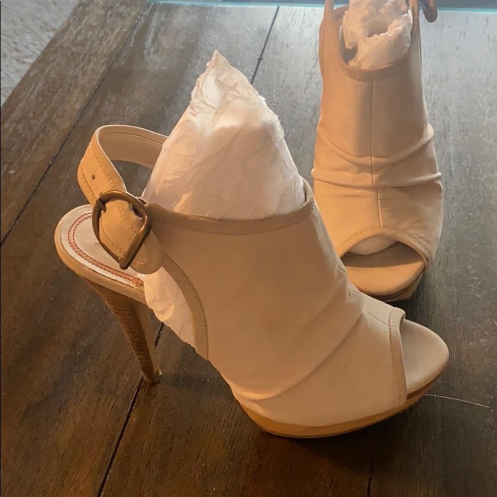 Luxury Rebel Cream Heel